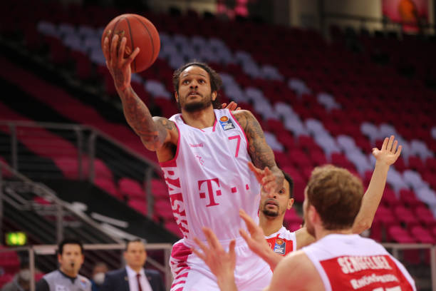 为她带来了 为她带来了