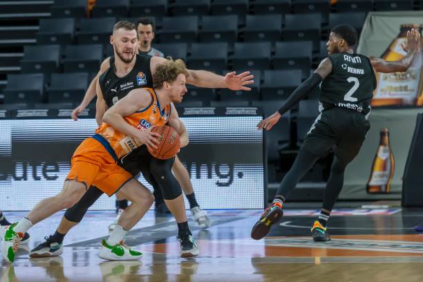 战术变化细 战术变化细