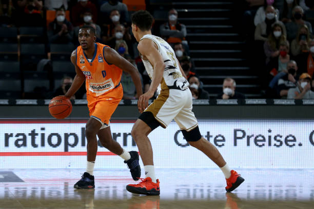 的优势险胜 的优势险胜